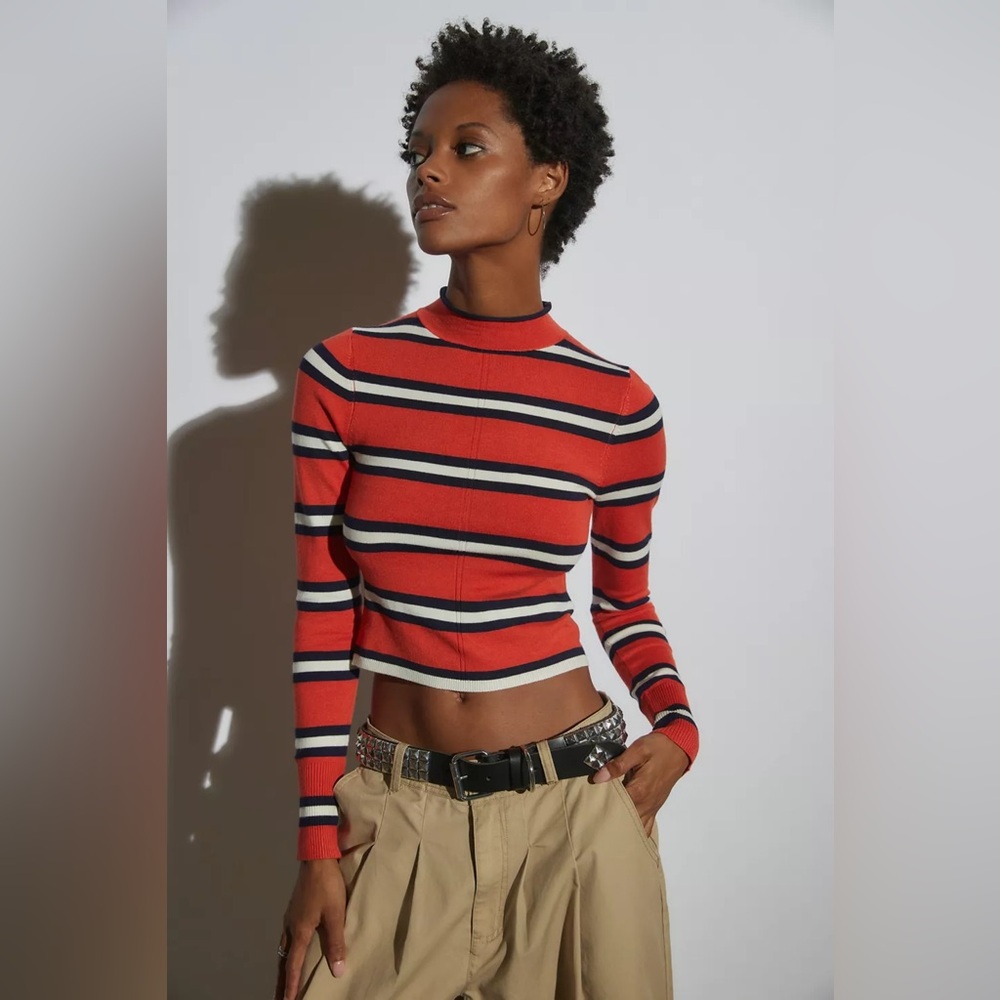 Urban Outfitter NWOT Angelo Mock Neck Sweater